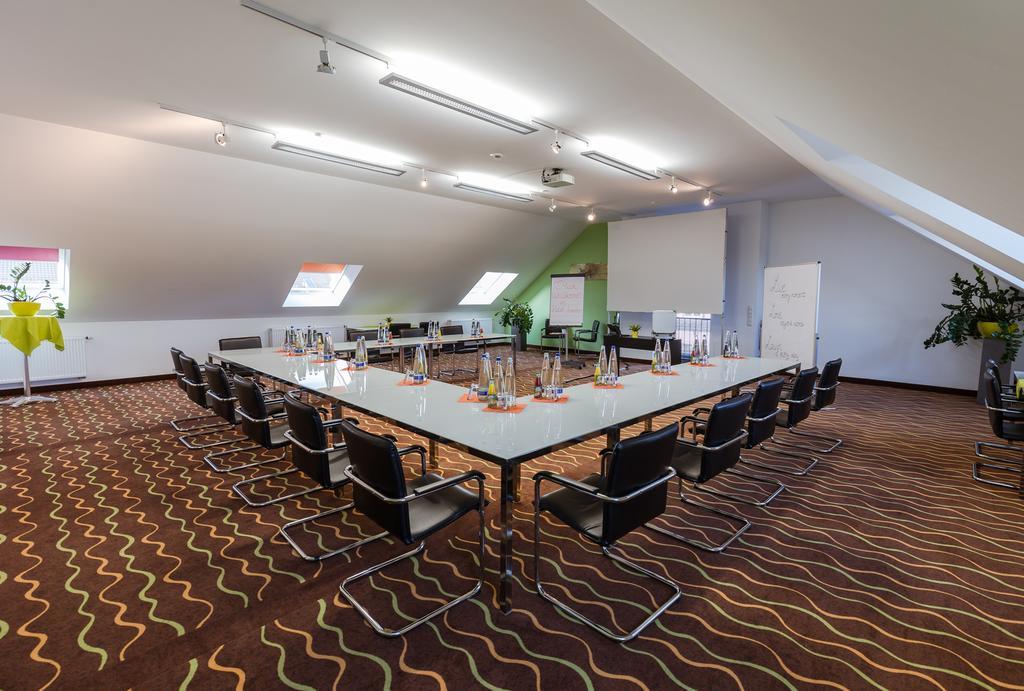 Hotel Arooma Erding Ngoại thất bức ảnh