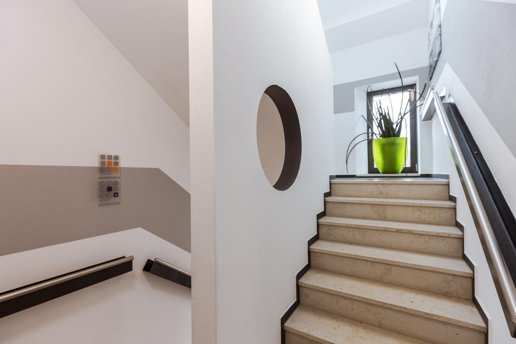 Hotel Arooma Erding Ngoại thất bức ảnh