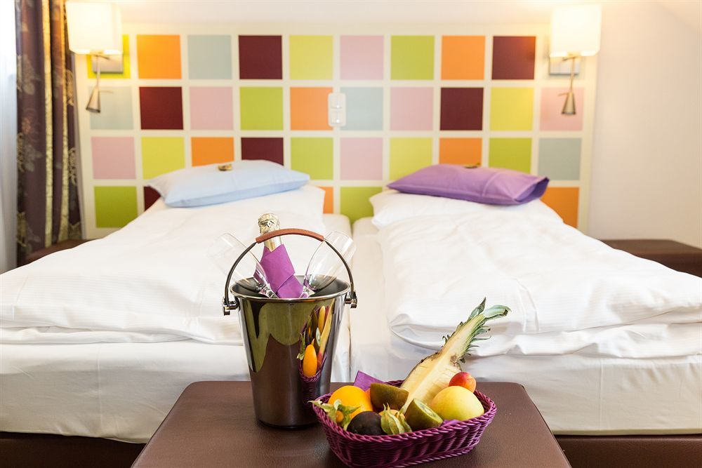 Hotel Arooma Erding Ngoại thất bức ảnh