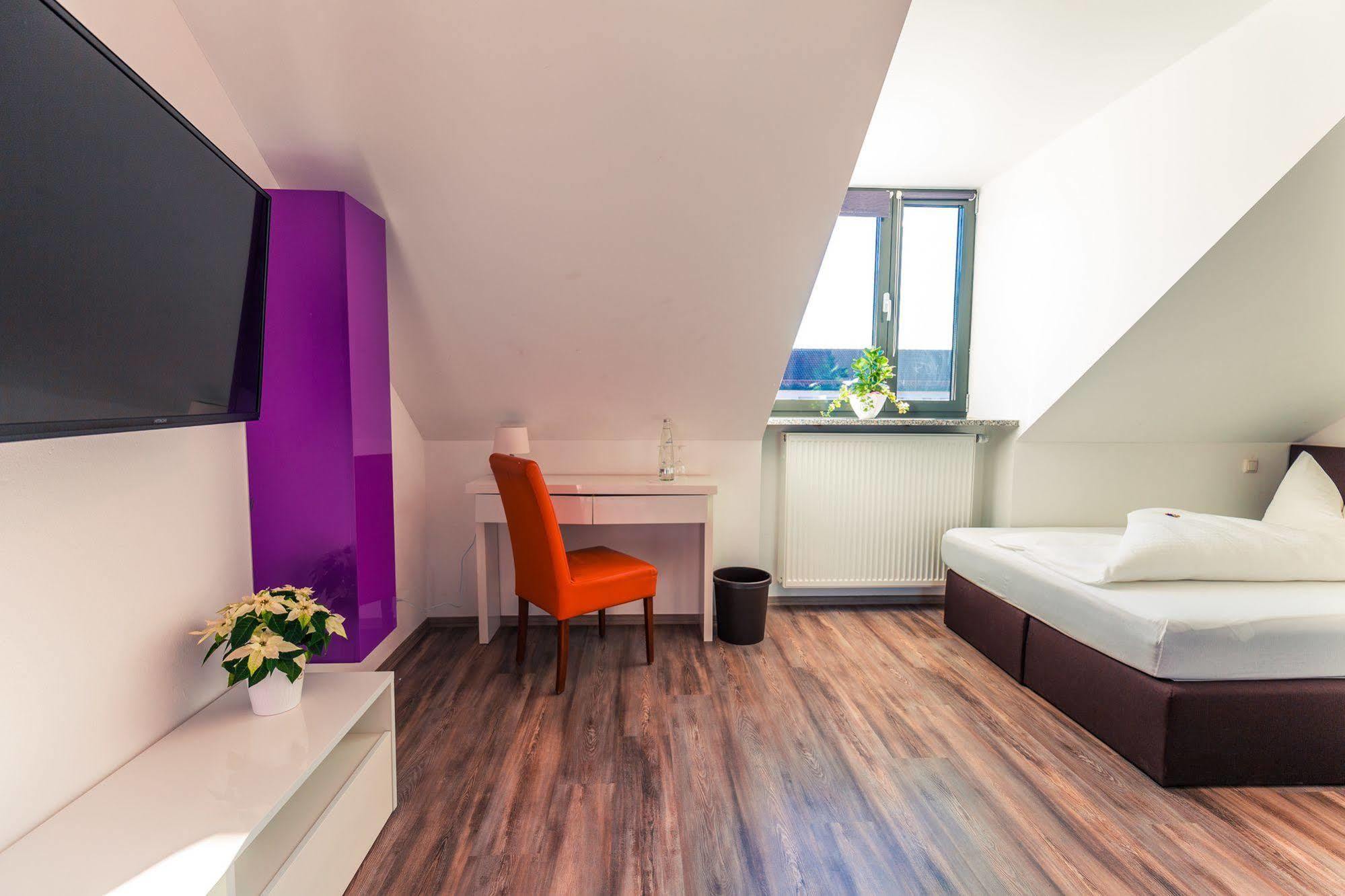 Hotel Arooma Erding Ngoại thất bức ảnh