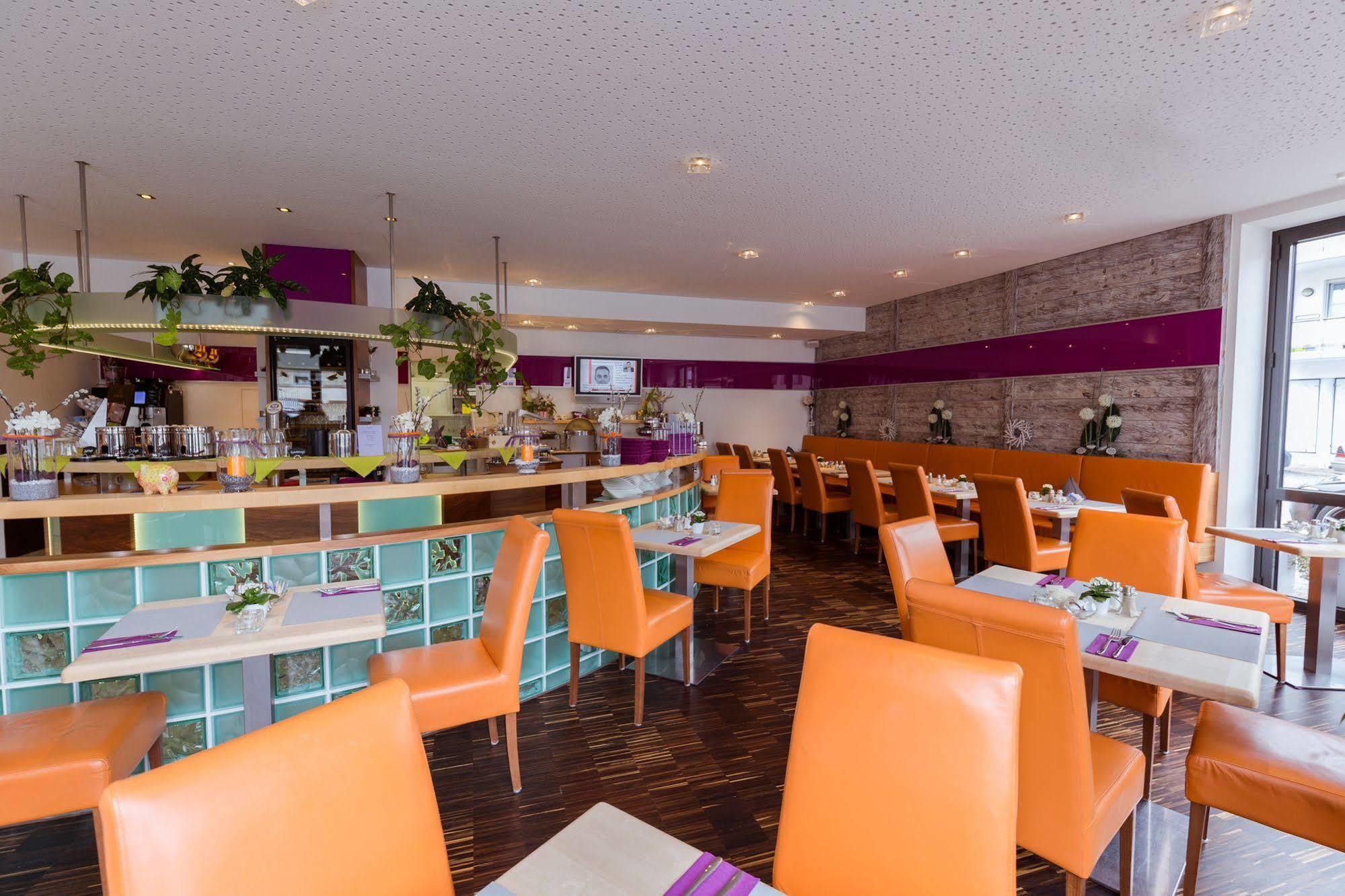 Hotel Arooma Erding Ngoại thất bức ảnh