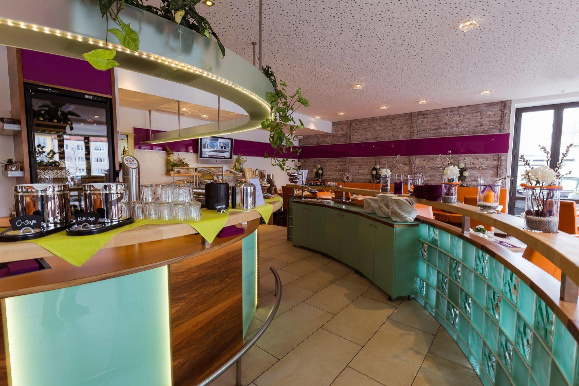 Hotel Arooma Erding Ngoại thất bức ảnh