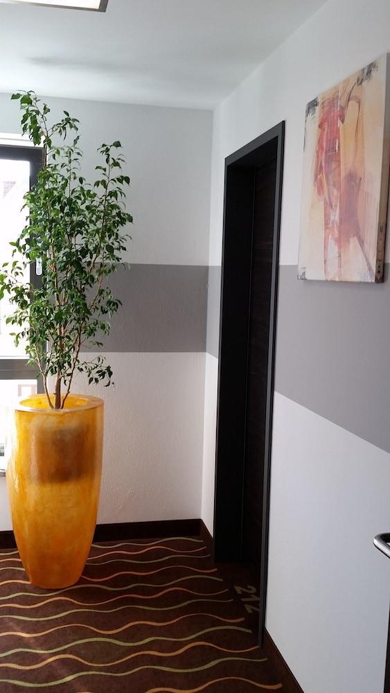 Hotel Arooma Erding Ngoại thất bức ảnh