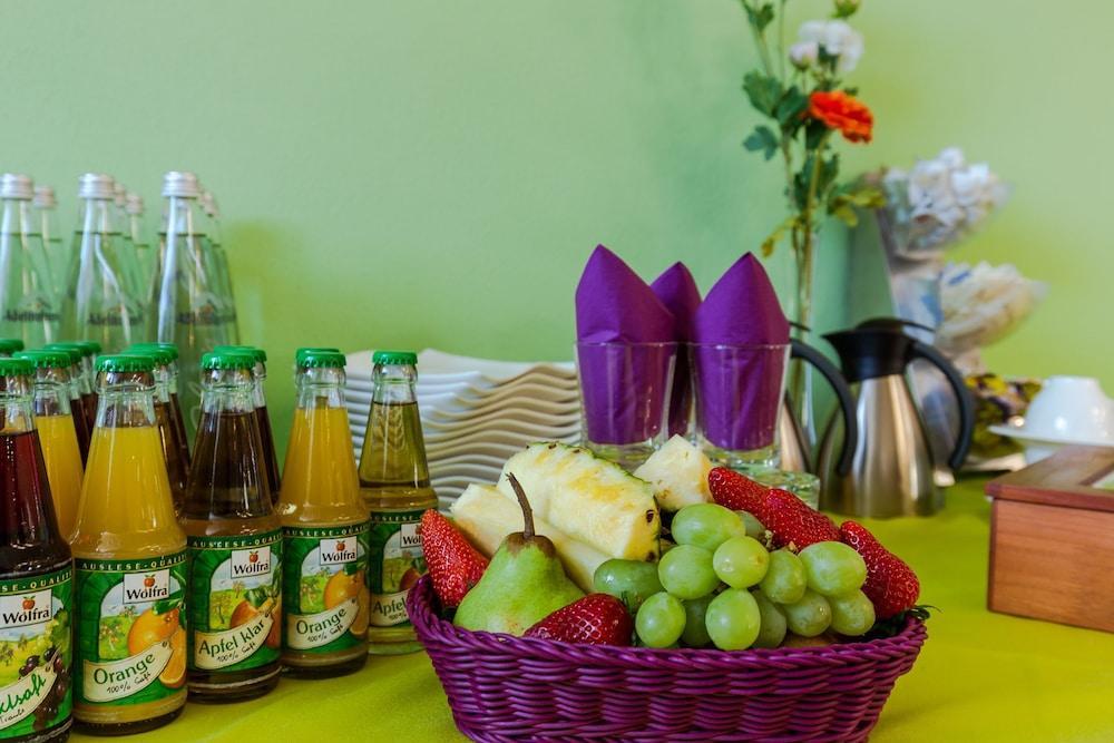 Hotel Arooma Erding Ngoại thất bức ảnh